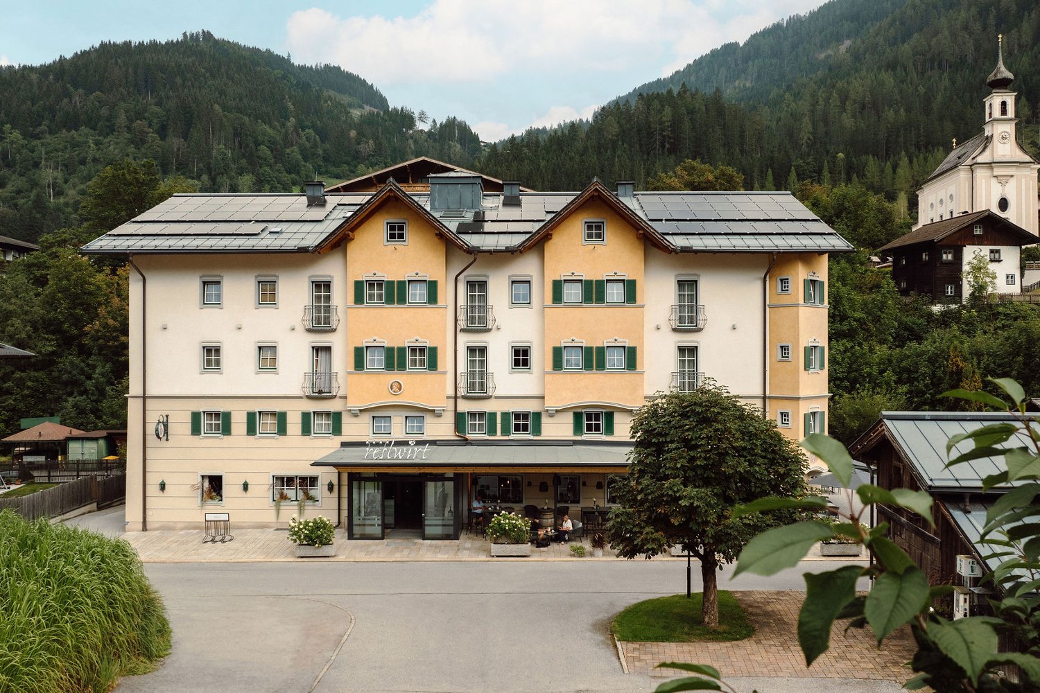 hotelansicht sommer