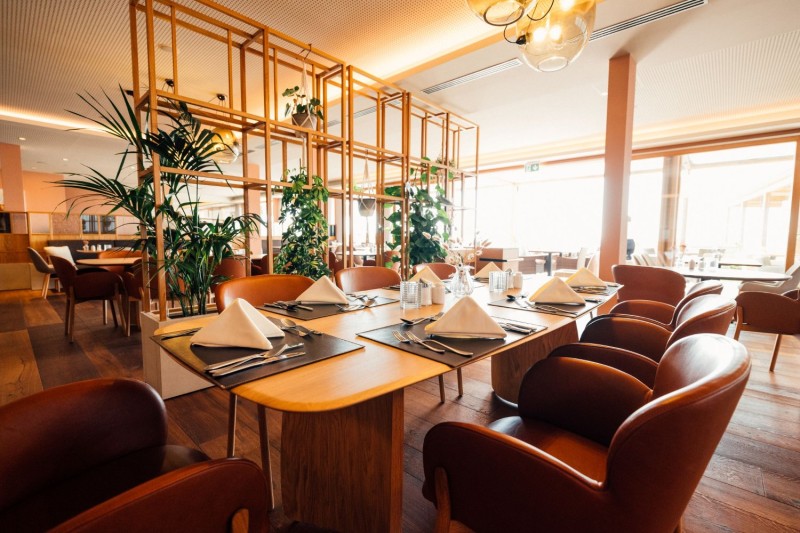 restaurant