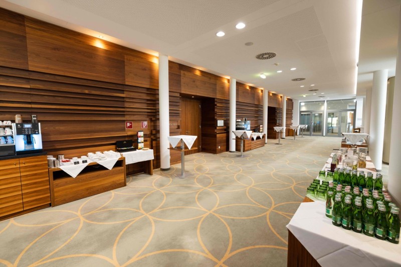 Therme Laa Pfanzl Media