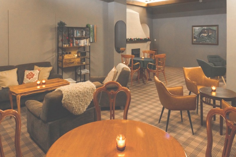 bar
