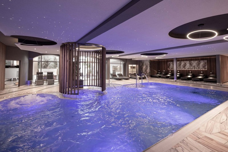 indoorpool